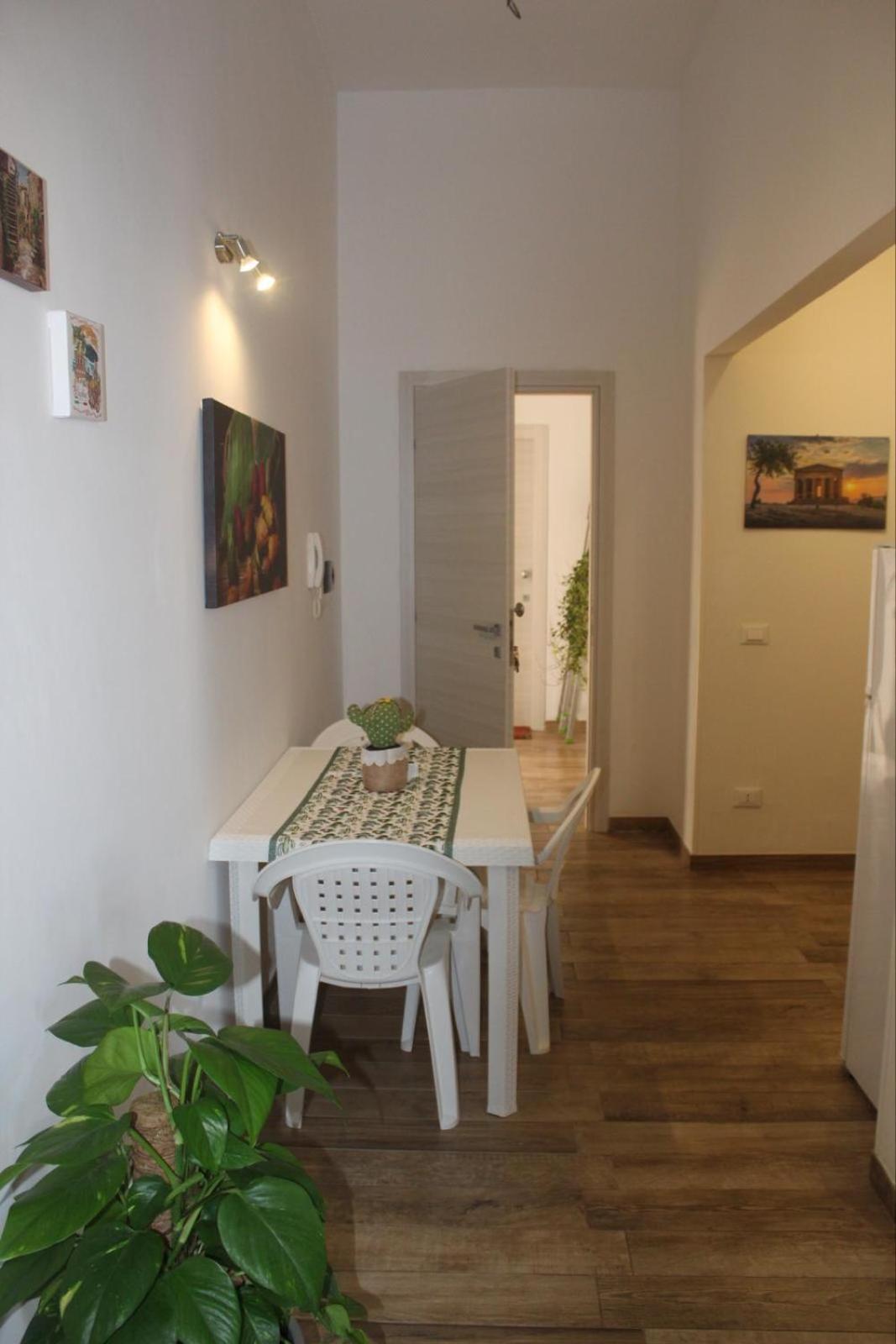 Annale Apartment Марсала Екстериор снимка