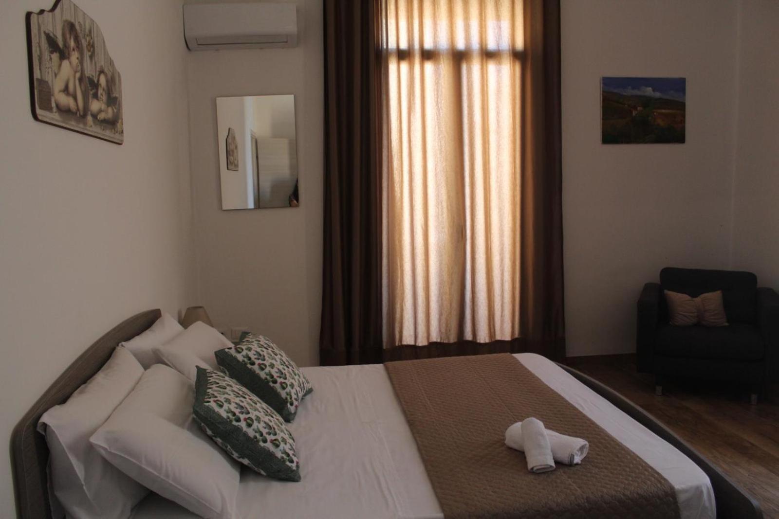 Annale Apartment Марсала Екстериор снимка